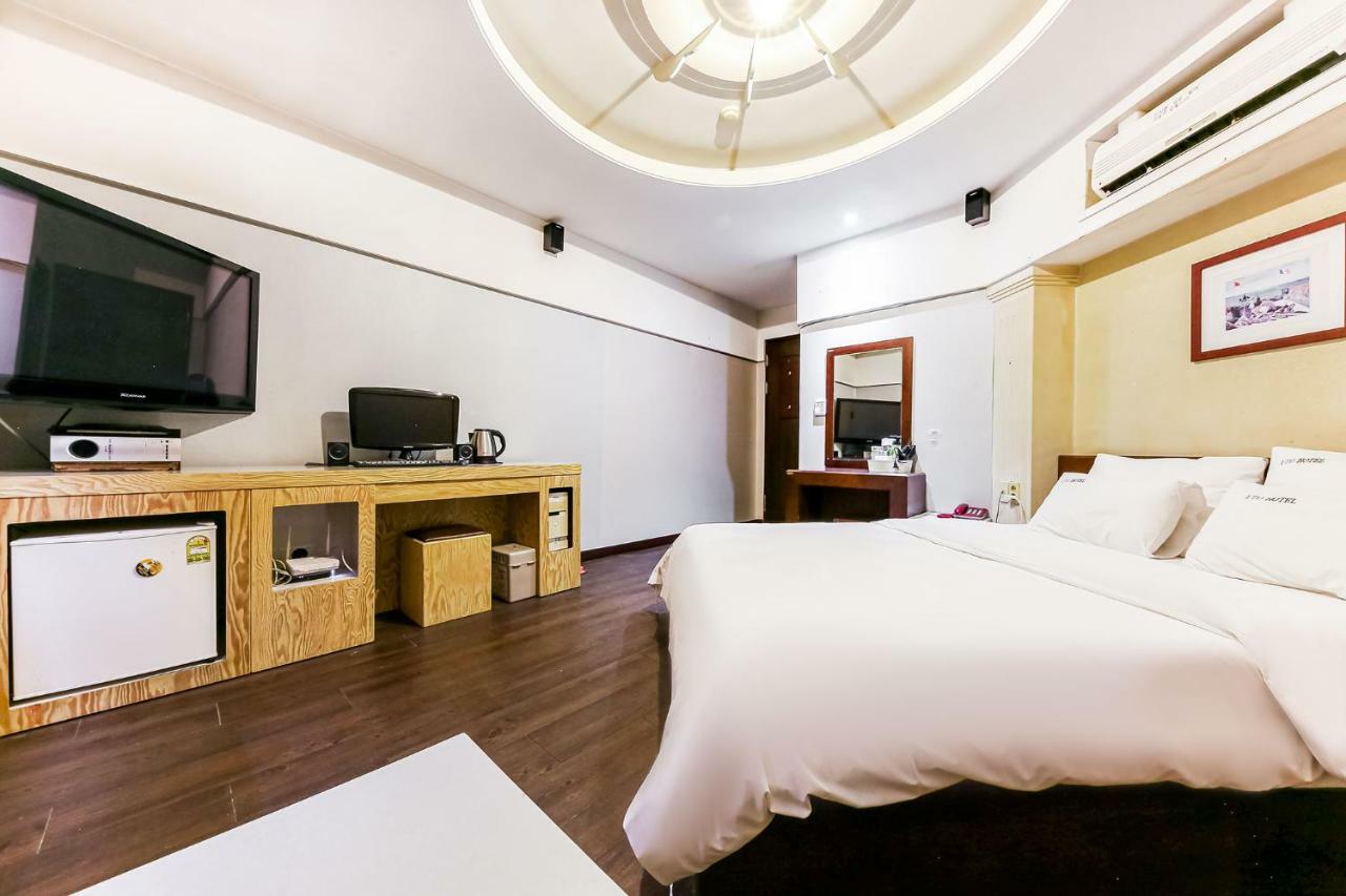 Hotel Rooky Тэджон Экстерьер фото